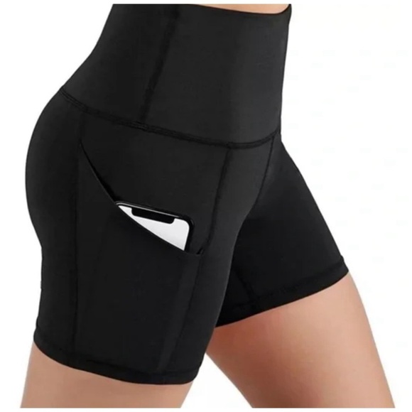LOVESOFT • Workout Cycling Running Tights Yoga Shorts with Side Pockets - Picture 5 of 7